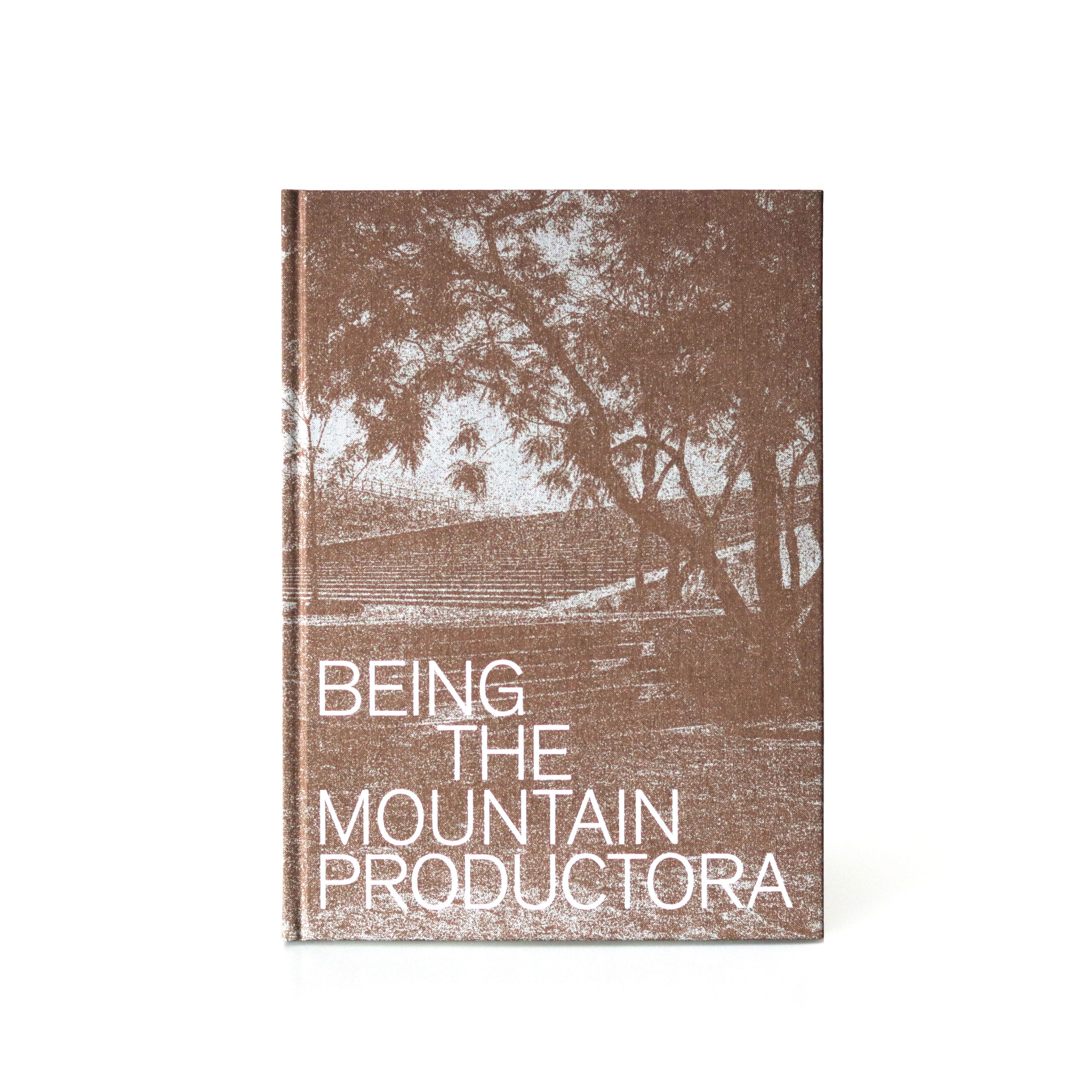 Finesse-Being-the-mountain-vanheektextiles