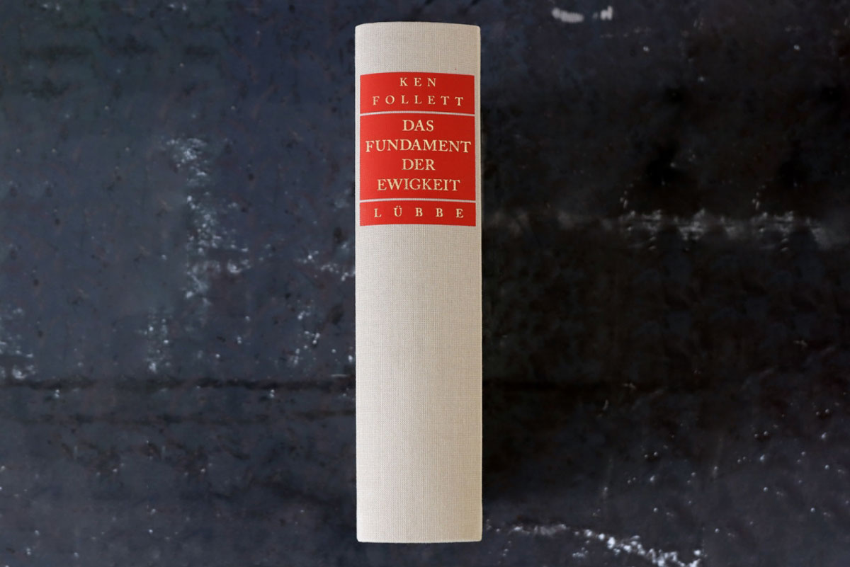 Ken-Follett-Van-Heek-Textiles-Brilliance-FSC